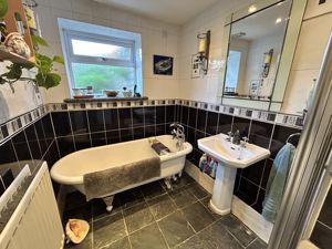 Photo 16- click for photo gallery